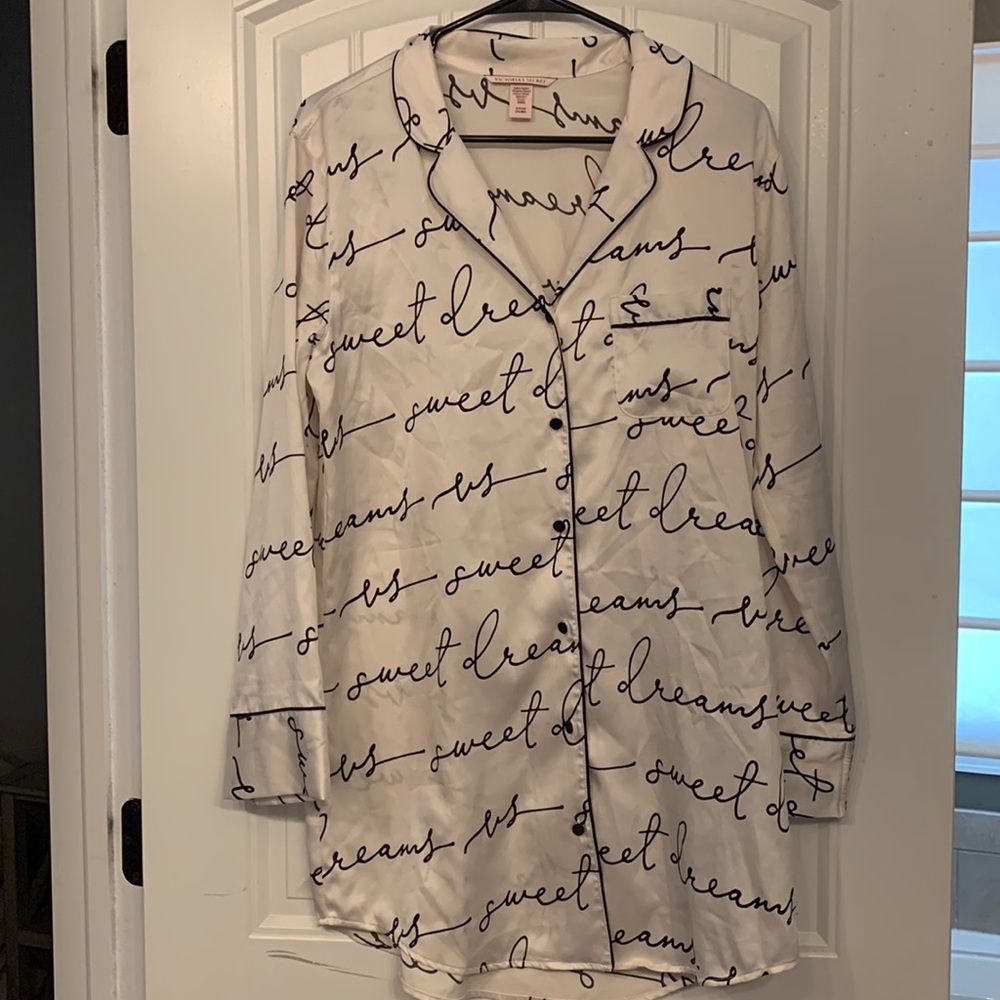 W’s Victoria Secret ‘Sweet Dreams’ Sleep Shirt